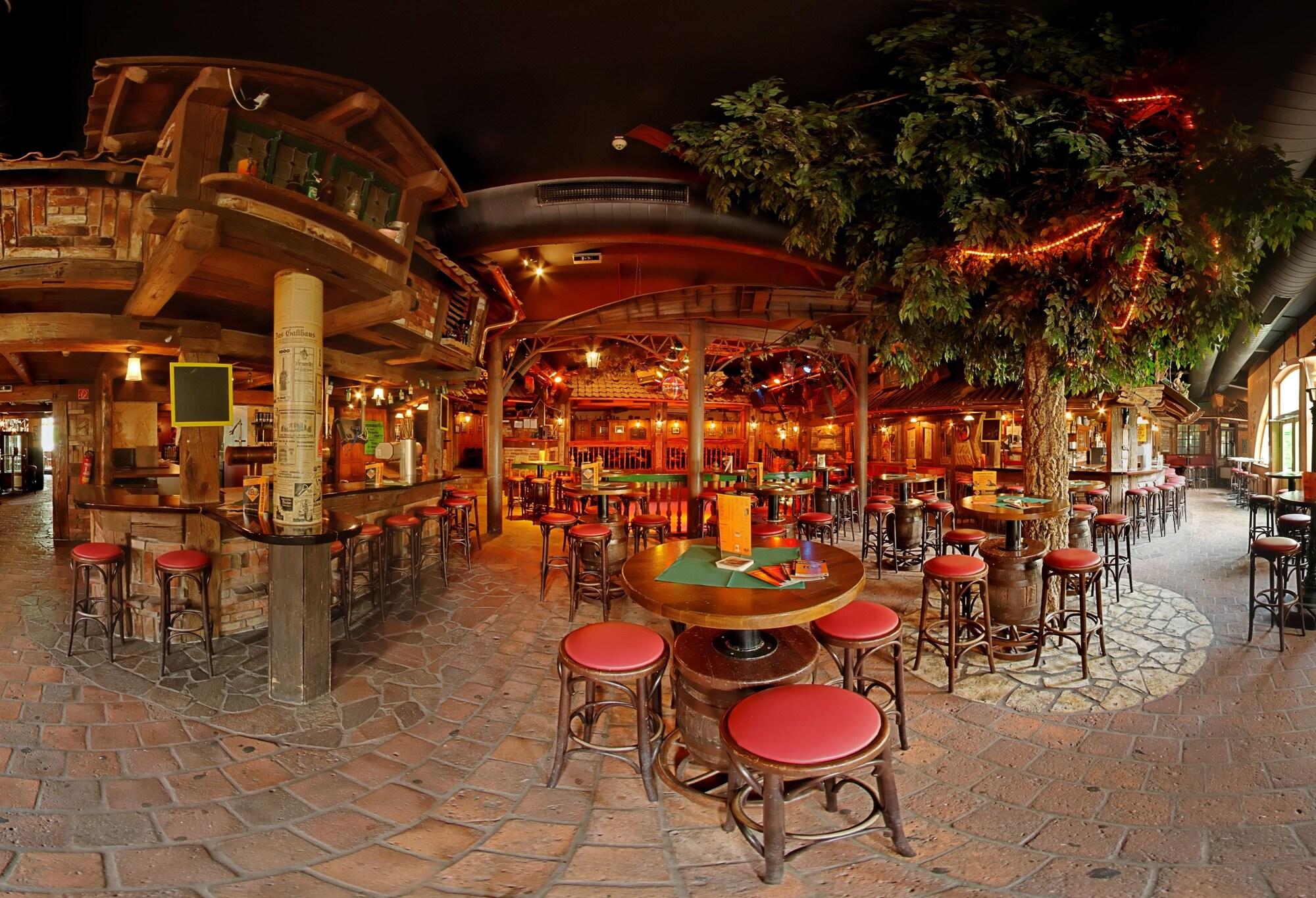 Brauhaus Zum Loewen Hotel 3*